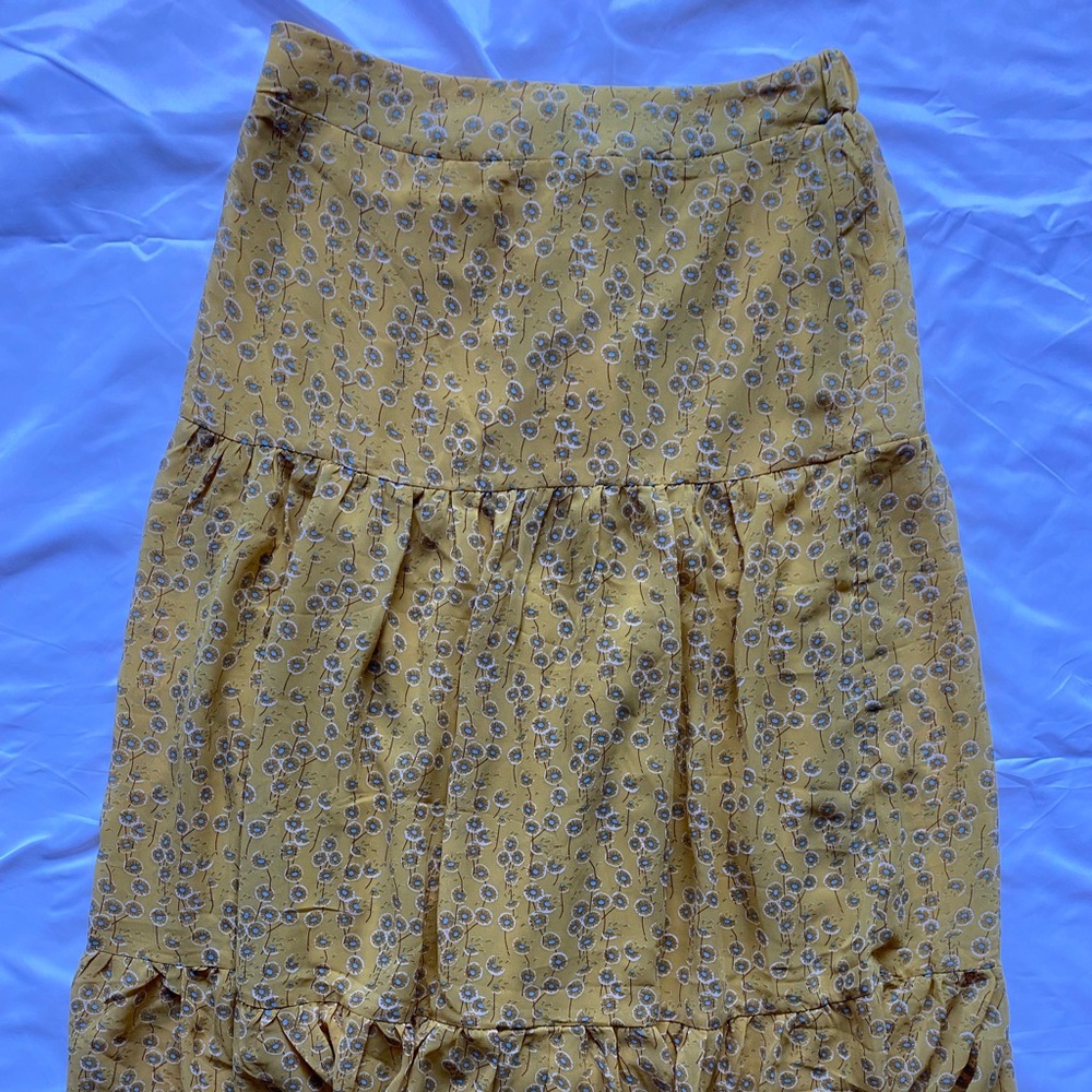 Yellow Midi Skirt with Blue Daisy Pattern Size 6